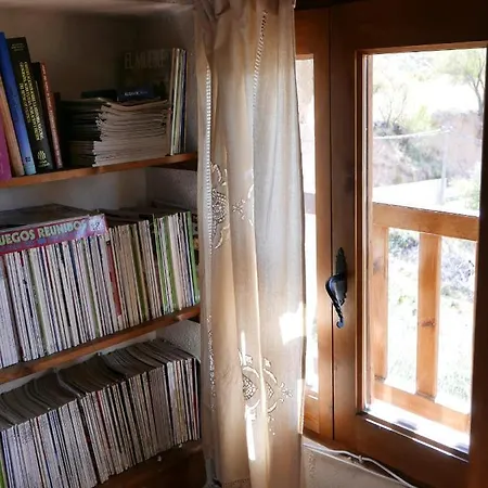 Appartement With 2 Bedrooms In With Wonderful Mountain View And Wifi Luco de Bordon