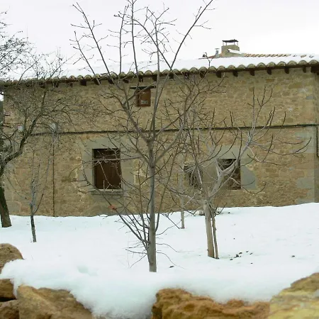 Appartement With 2 Bedrooms In With Wonderful Mountain View And Wifi Luco de Bordon