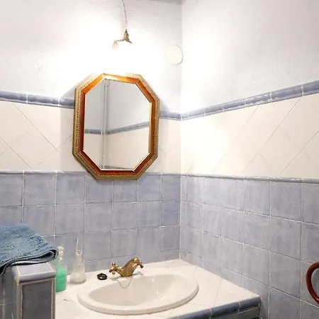 With 2 Bedrooms In With Wonderful Mountain View And Wifi Appartement *